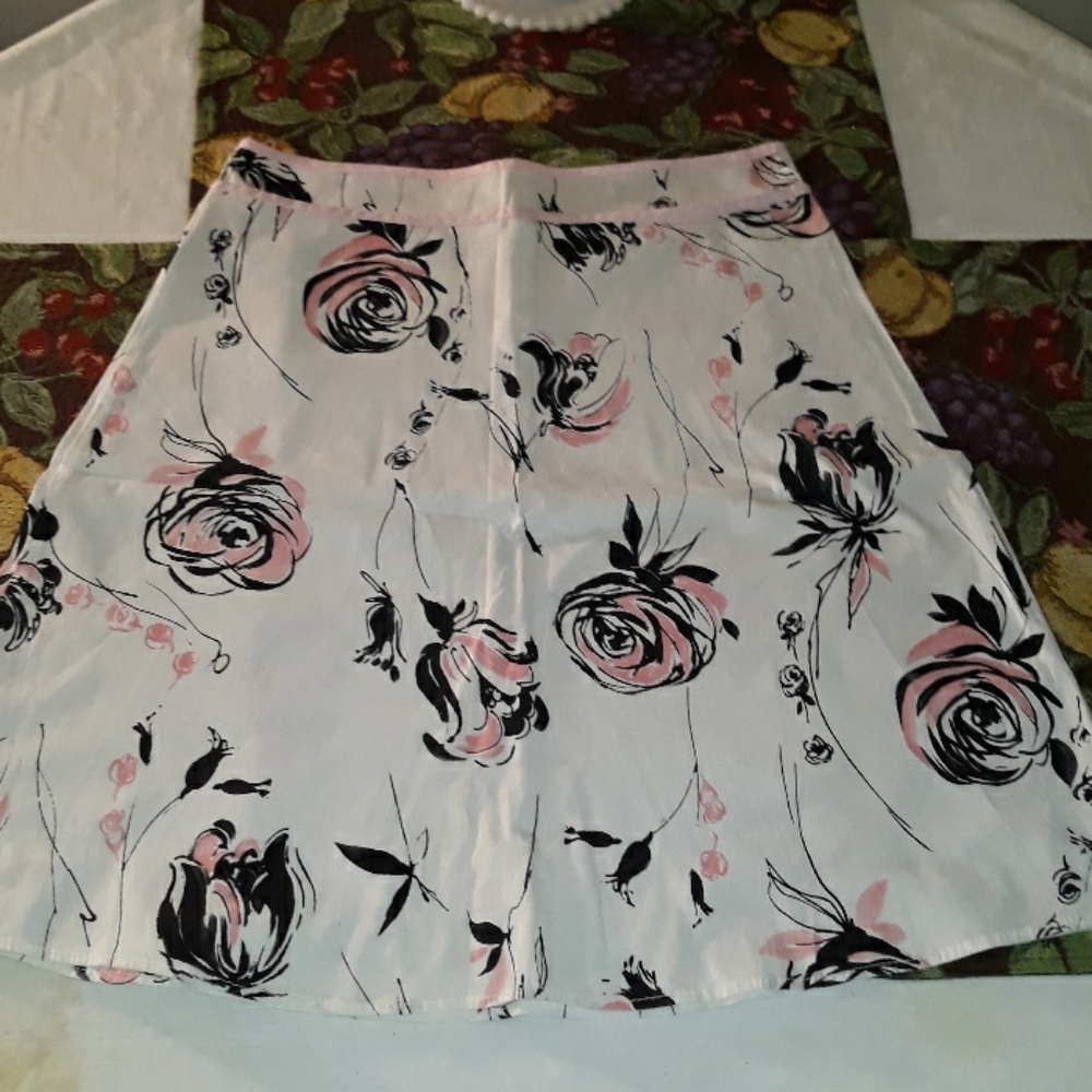 ⚫️Women's multicolored skirt